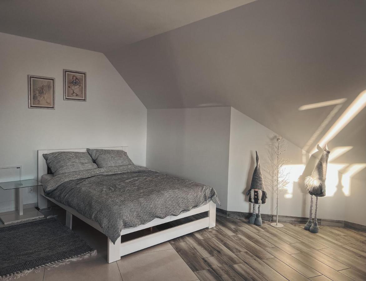 Przytulny Apartamentt Jablonka  ภายนอก รูปภาพ